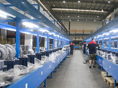 大面积的厂房仓库